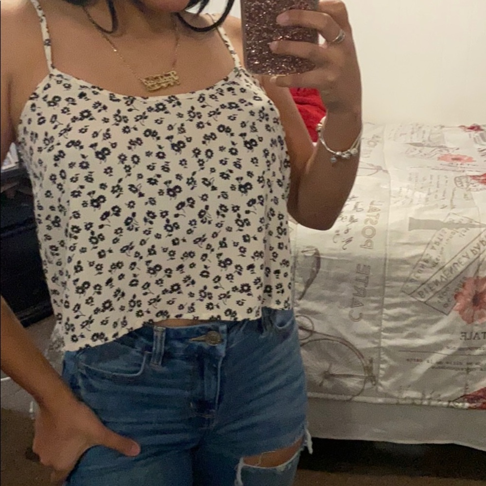 Cute Crop top, only wear it once